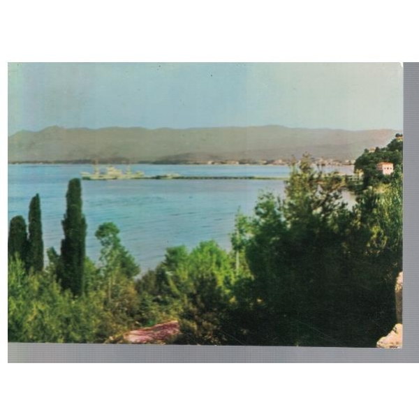 A view of harbor and the city